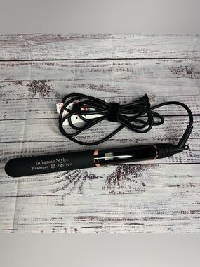 Skin Research Infrarose Styler Flat Iron SRI-IRSV1 Infrared Strip 1" Digital